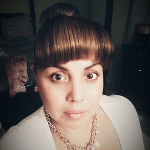 Meet your Posher, Esperanza